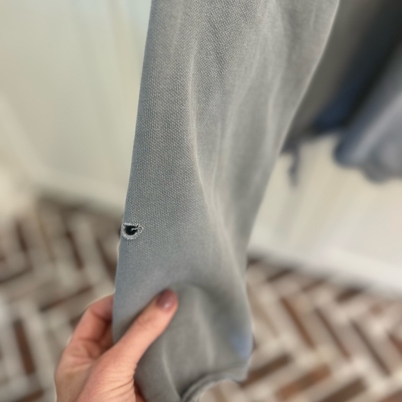 Unk Women's Gray Sweatshirt with Heart Design - Picture 6 of 8